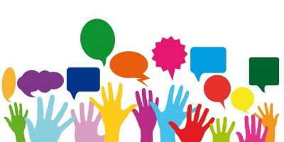 assemblée générale mains couleur